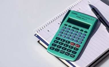 calculator-g4dc8f5f46_1280