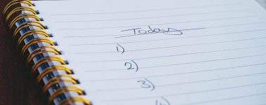 pexels-suzy-hazelwood-1226398